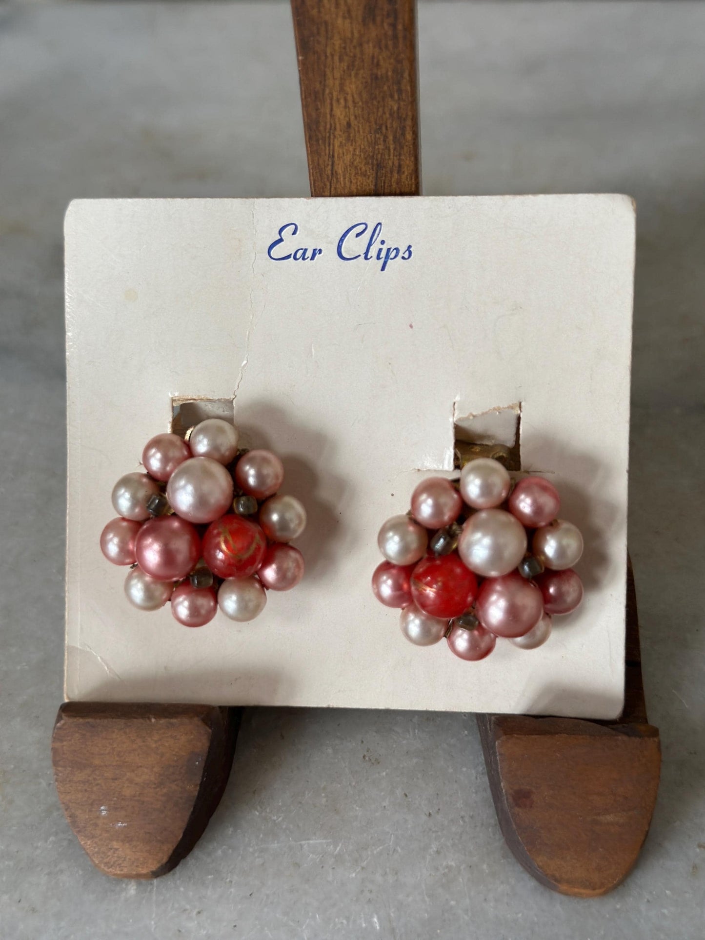 Vintage Japan Bead Cluster Clip On Earrings: Pink & Pearl Costume Jewelry