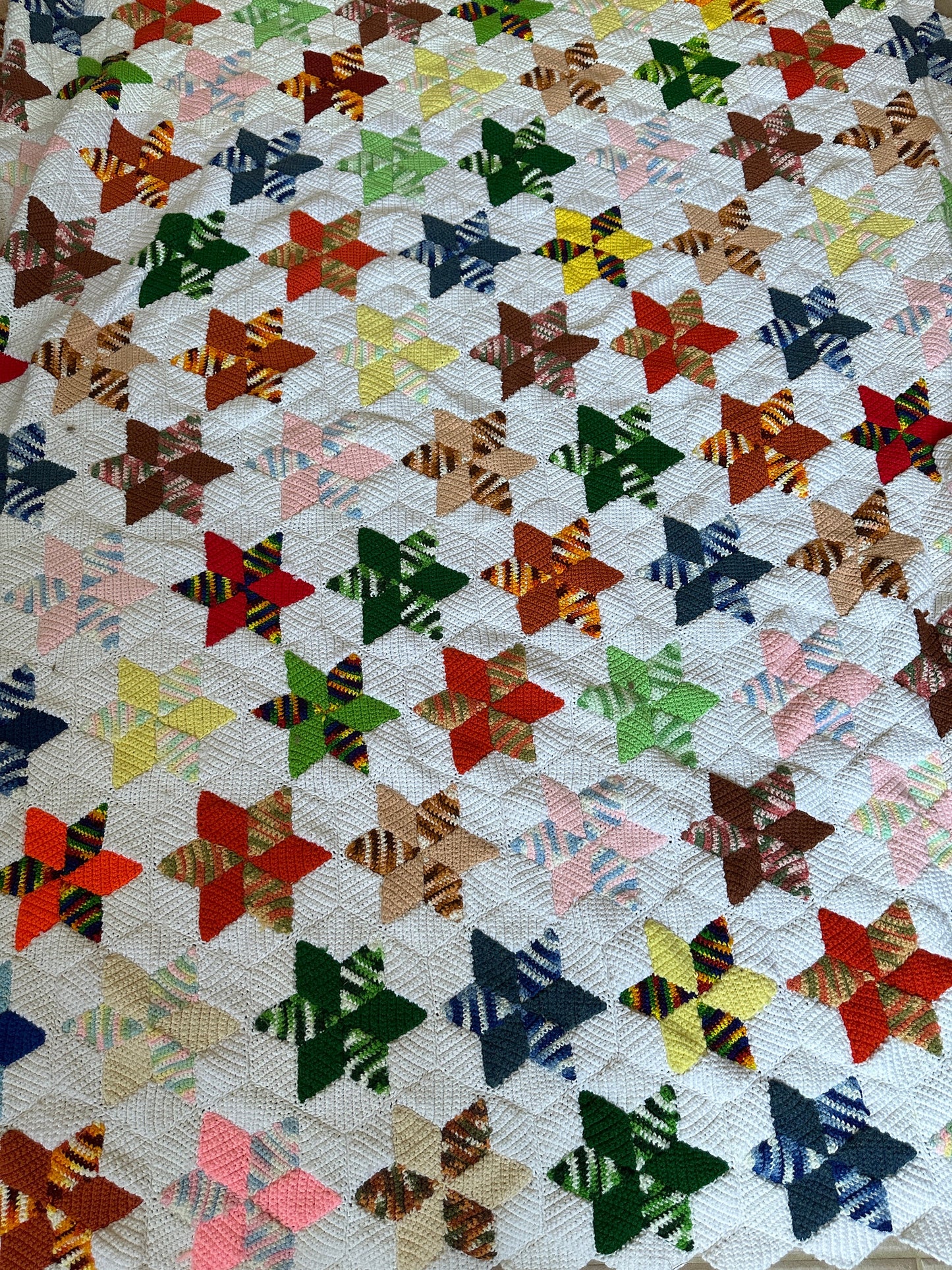 Vintage Crocheted Star Afghan: Handcrafted Scalloped Edge Quilt (84 x 92)