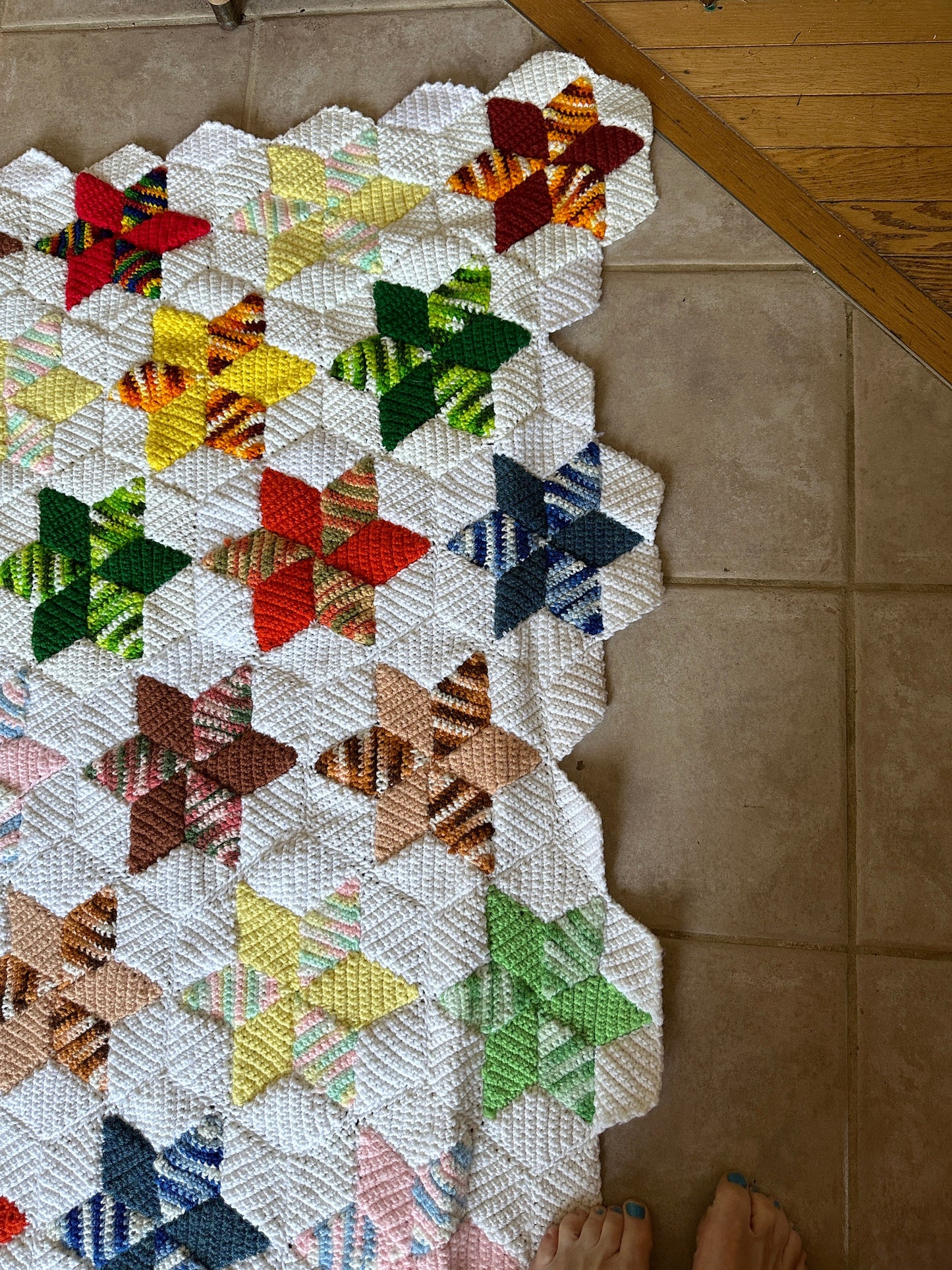 Vintage Crocheted Star Afghan: Handcrafted Scalloped Edge Quilt (84 x 92)