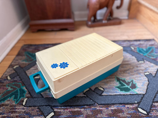 Vintage Rubbermaid Cooler Blue & White Plastic With Styrofoam 1970's Car Show