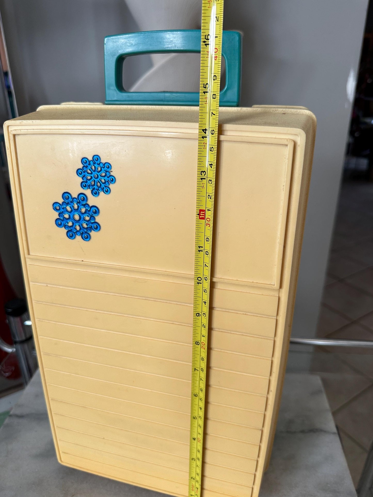 Vintage Rubbermaid Cooler Blue & White Plastic With Styrofoam 1970's Car Show