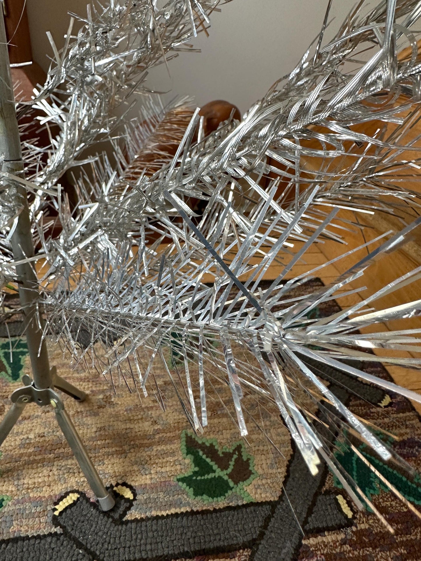 Vintage 4 foot Aluminum Christmas Tree: Fairyland by Craft House, Chicago (IOB)