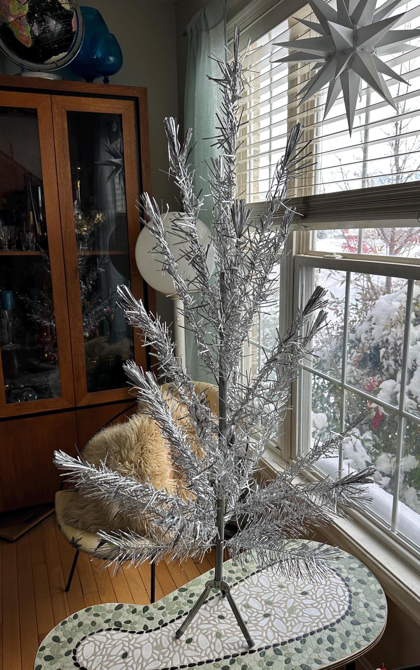 Vintage 4 foot Aluminum Christmas Tree: Fairyland by Craft House, Chicago (IOB)