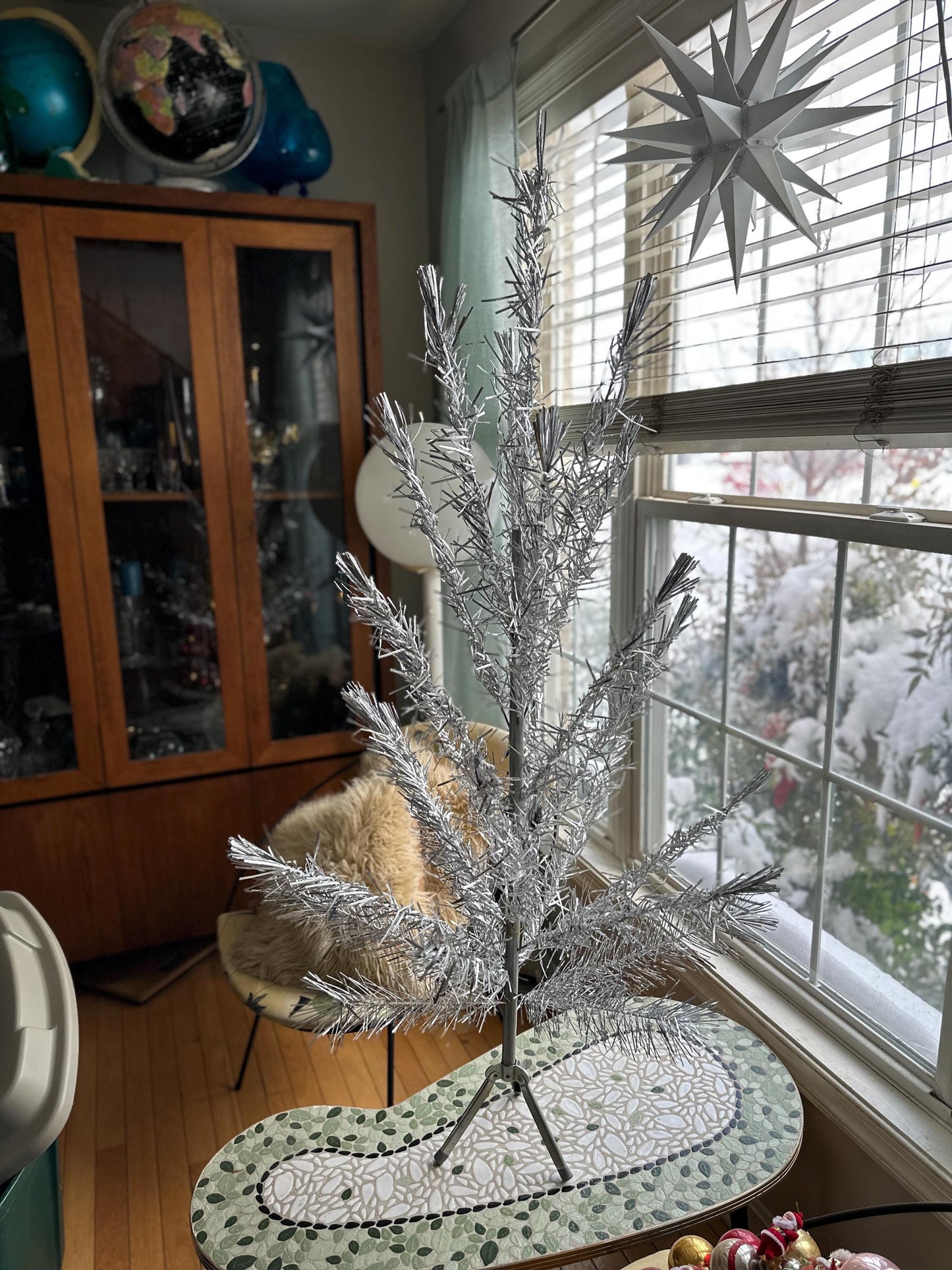 Vintage 4 foot Aluminum Christmas Tree: Fairyland by Craft House, Chicago (IOB)