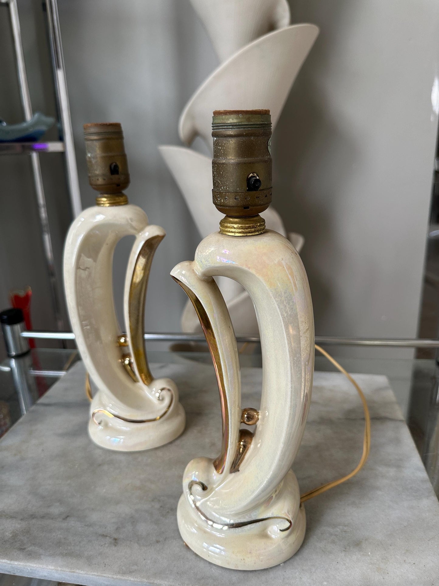 Vintage Art Deco Table Lamps: Cream & Gold Accent Lighting