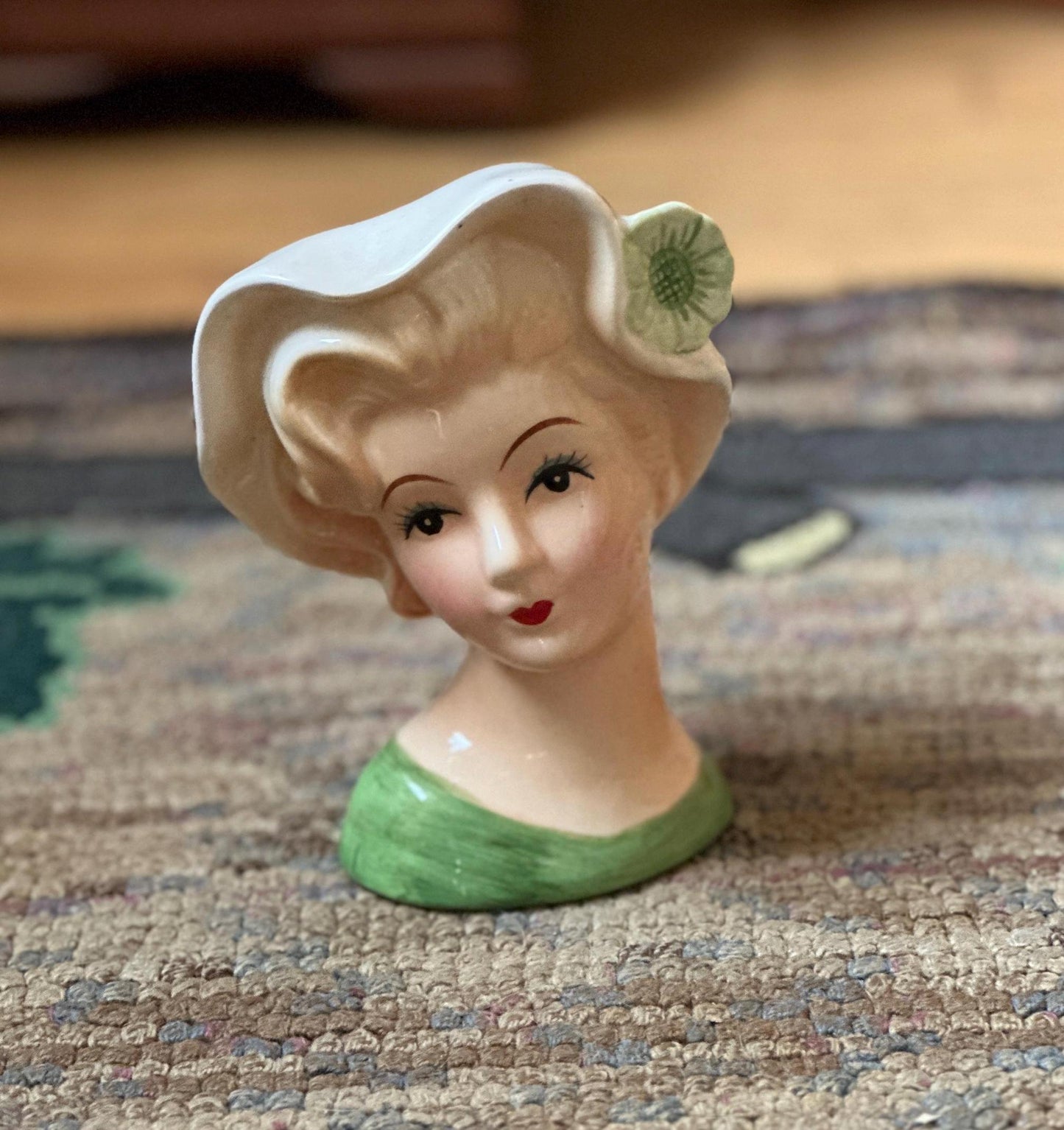 Relpo t961 Brinn’s Head With Green Shawl Head Vase 5.5 In Tall