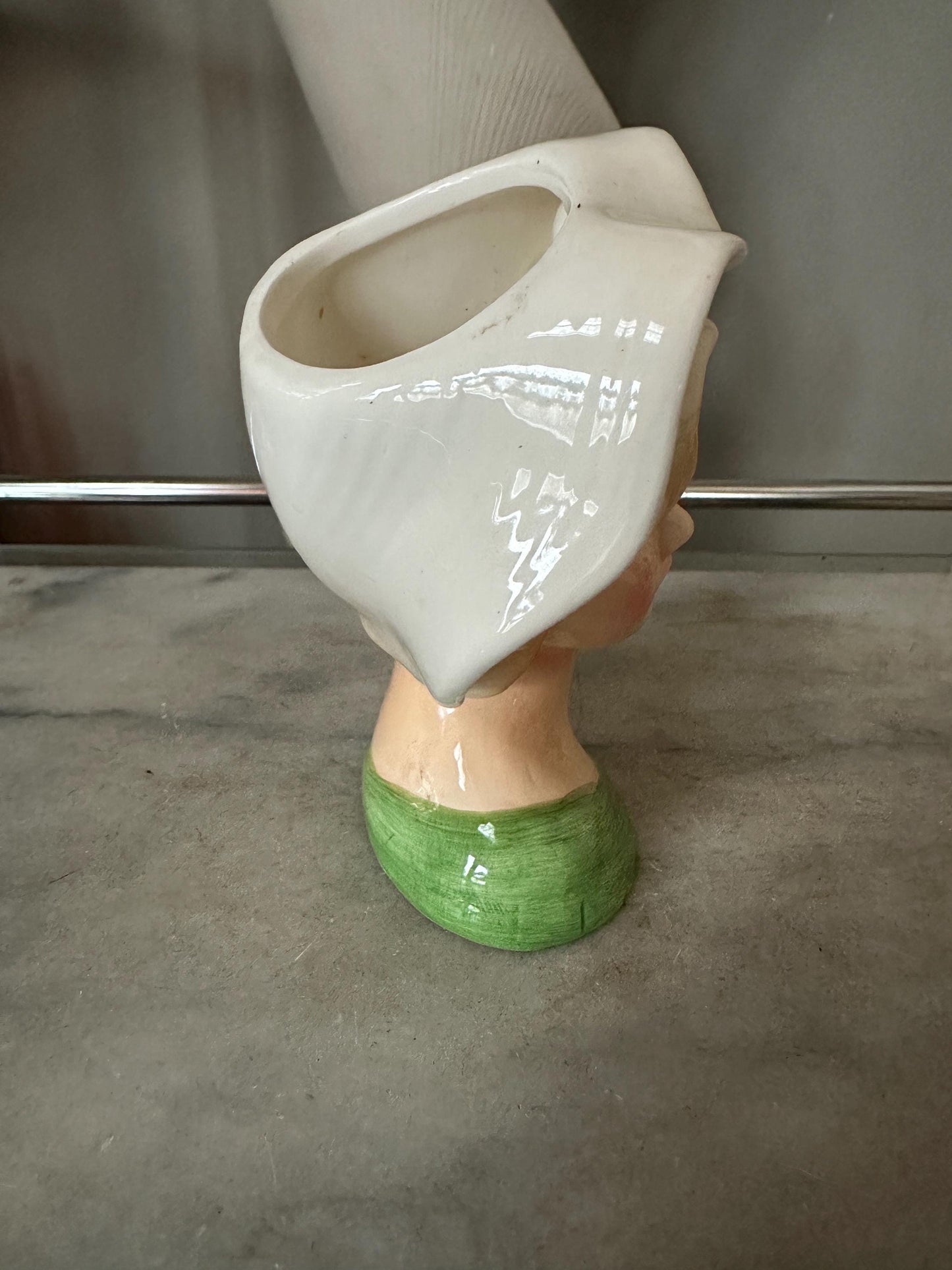 Relpo t961 Brinn’s Head With Green Shawl Head Vase 5.5 In Tall