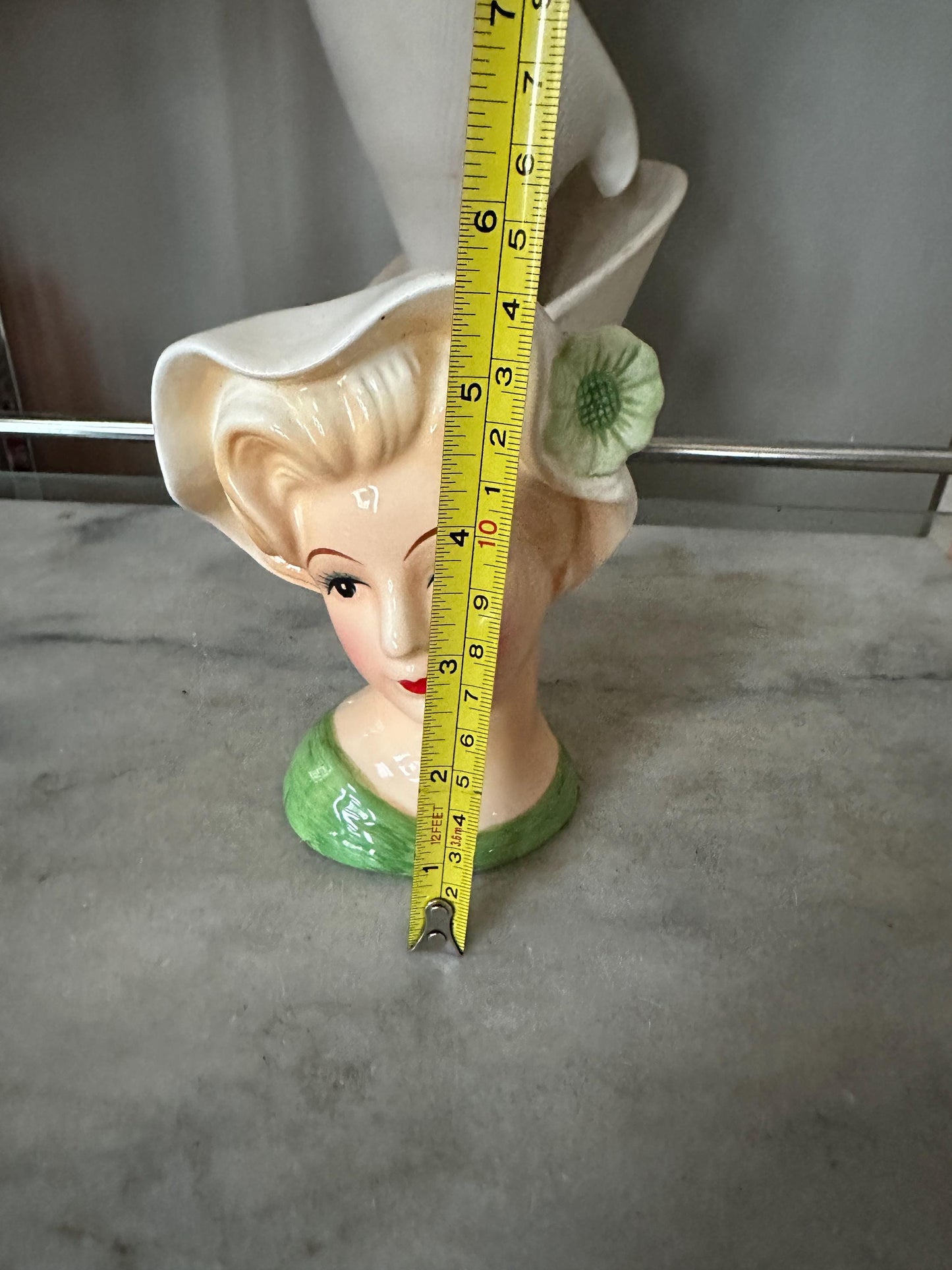 Relpo t961 Brinn’s Head With Green Shawl Head Vase 5.5 In Tall