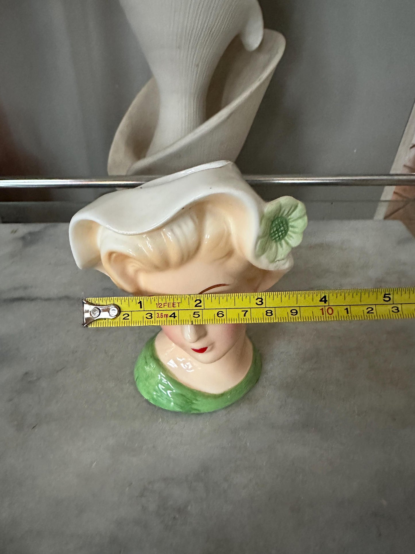 Relpo t961 Brinn’s Head With Green Shawl Head Vase 5.5 In Tall