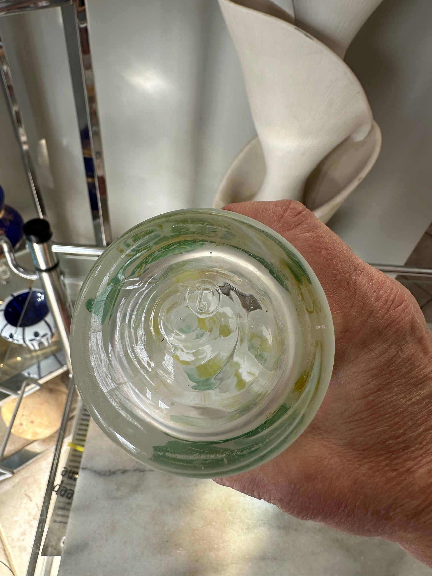 Vintage Set of 4 Tall Frosted w/ Flower Design Glasses  5-7/8"