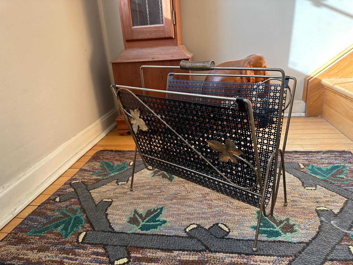 Vintage 1960s Black Mesh & Gold Leaf Handled Magazine Rack