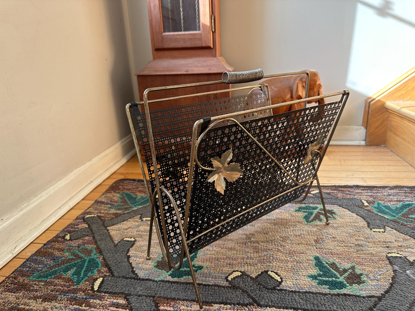 Vintage 1960s Black Mesh & Gold Leaf Handled Magazine Rack