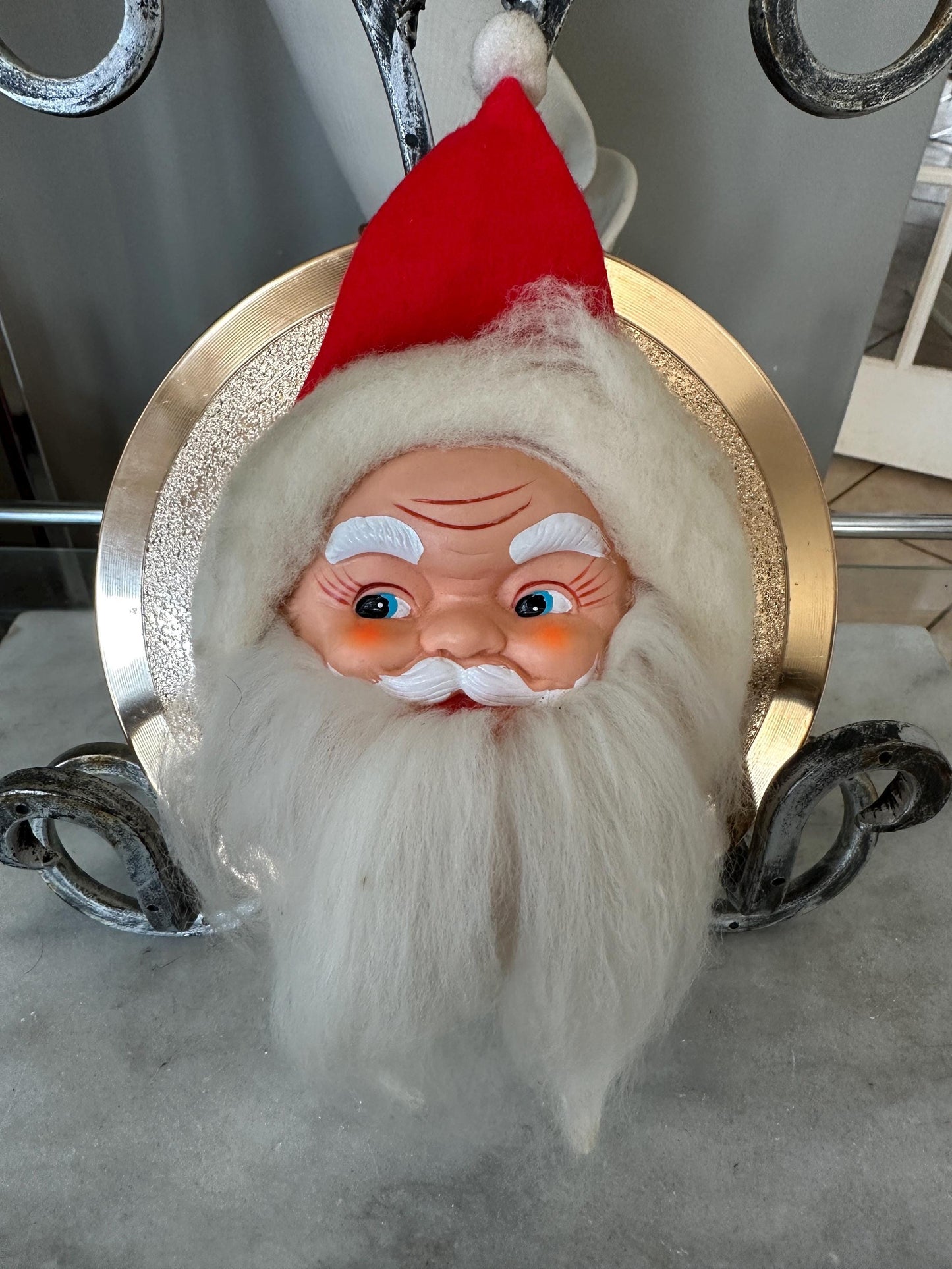 Vintage Kitschy Santa Wreath: Rubber Face, Spun Cotton Beard (For Display Only)