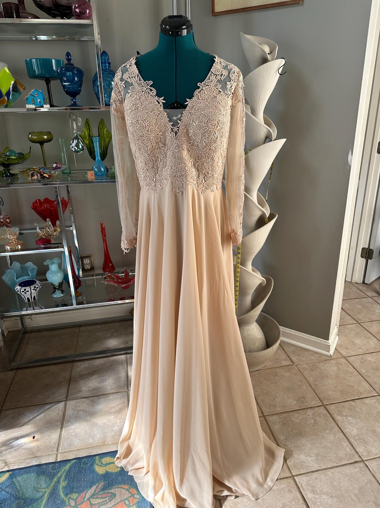 Ivory Lace Bodice Wedding Gown | Size 20, Chiffon Overlay