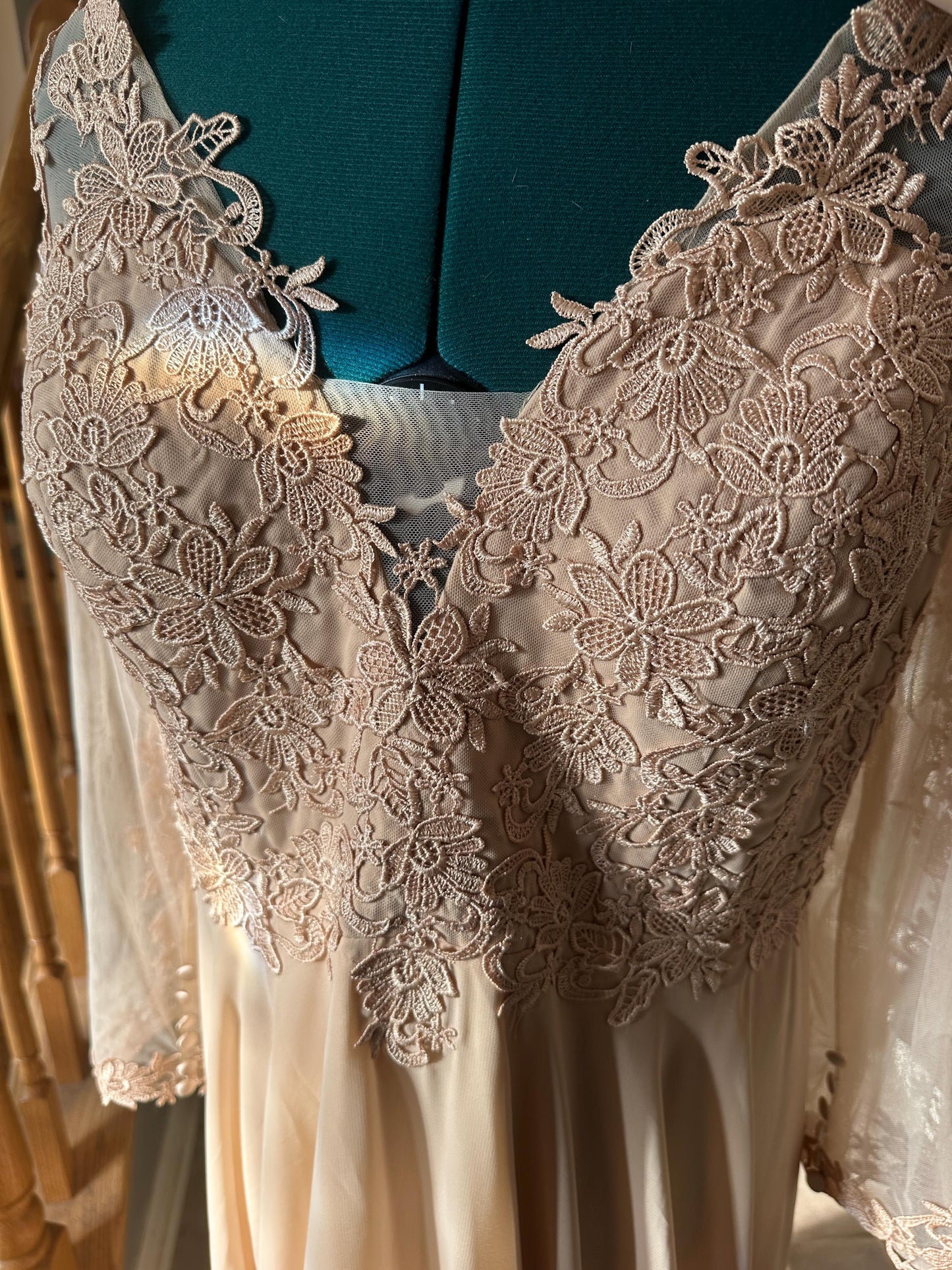 Ivory Lace Bodice Wedding Gown | Size 20, Chiffon Overlay