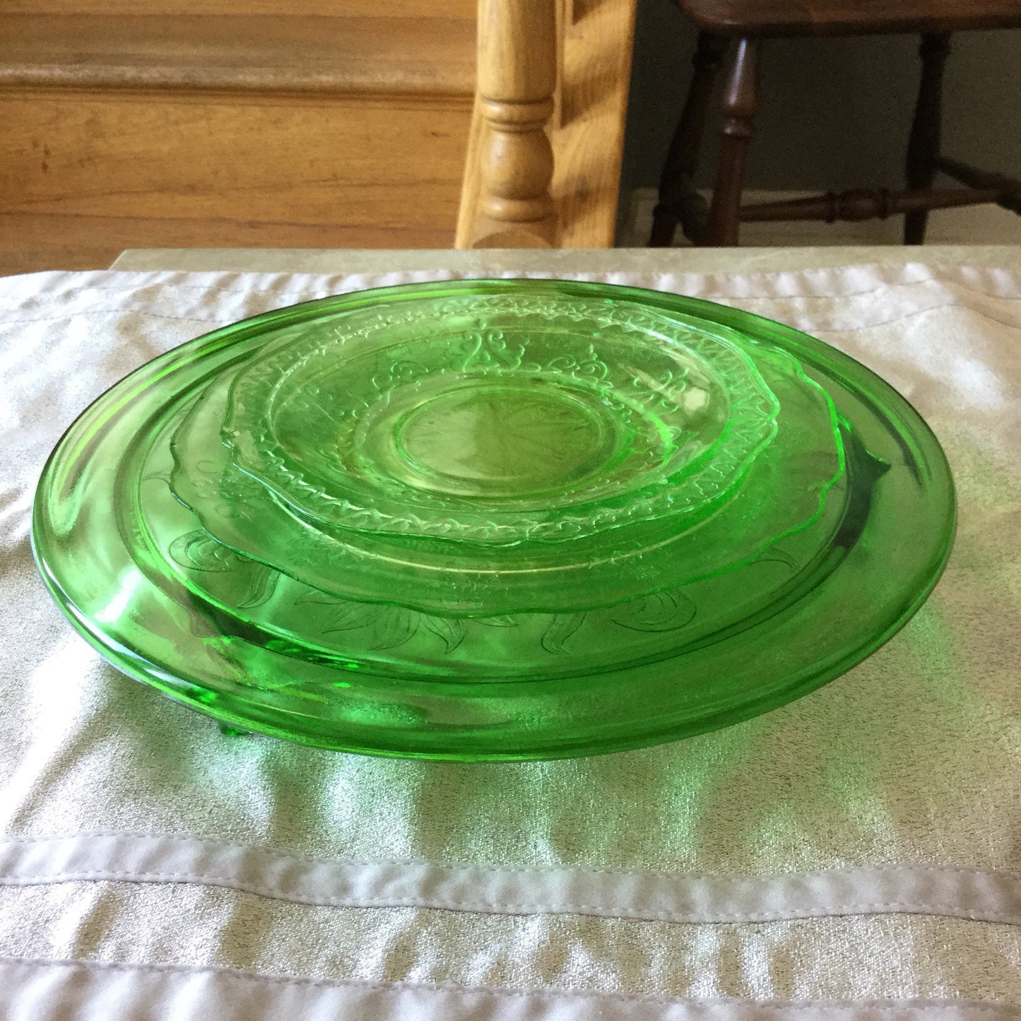 Jeannette Glass Green Deprssion Glass Cake Plate Sunflowers (plus 2 bonus dessert plates)