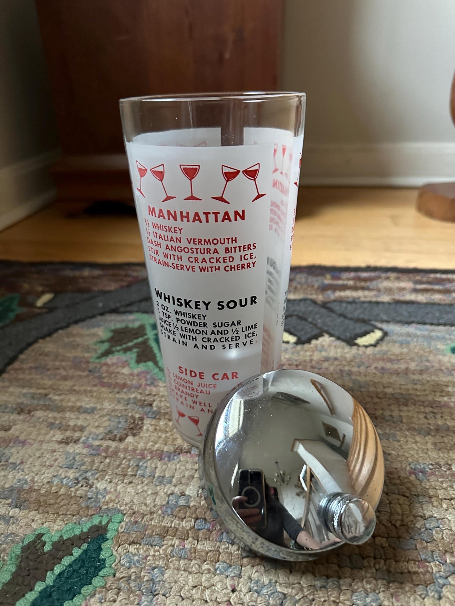 Mid Century Cocktail Shaker with Recipes: Retro Barware