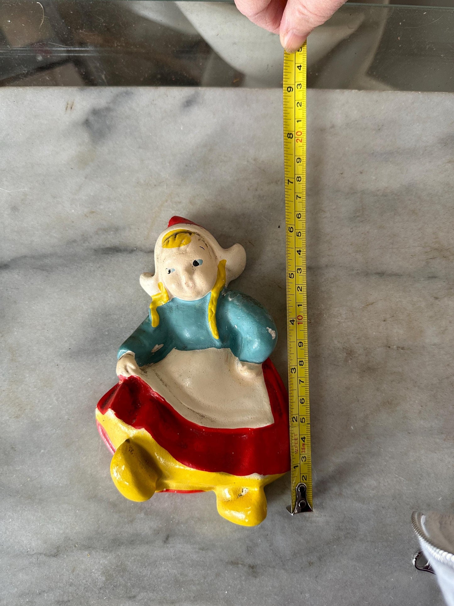 Vintage Chalkware Dancing Dutch boy & girl 1940-50's
