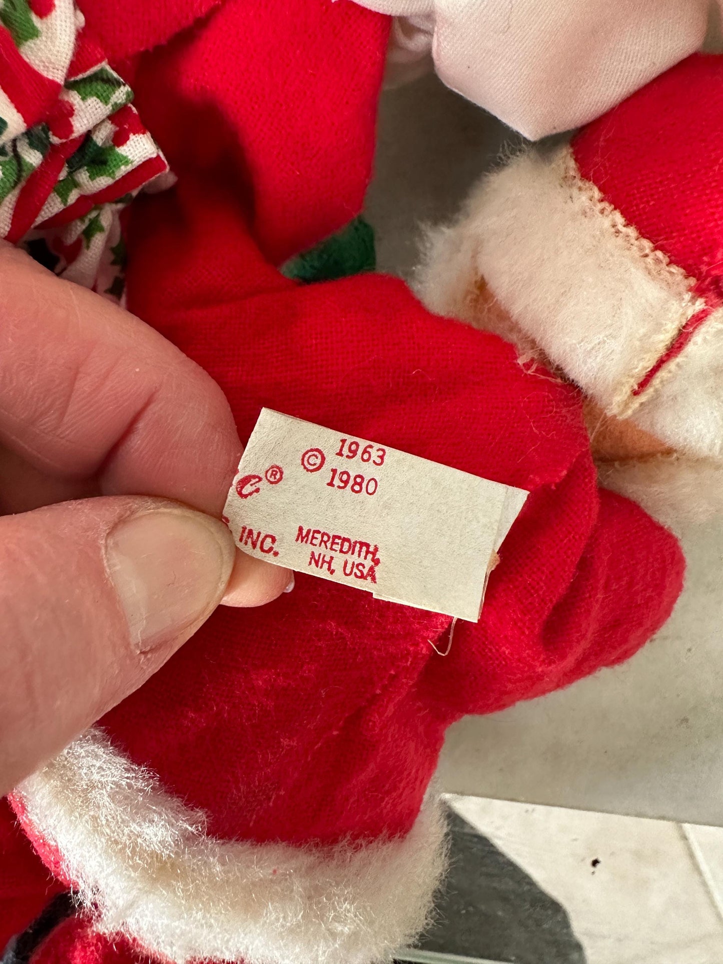 Vintage 1963/80 Annalee Mobilitee Santa And Mrs Claus,  With Sack Bendable Christmas