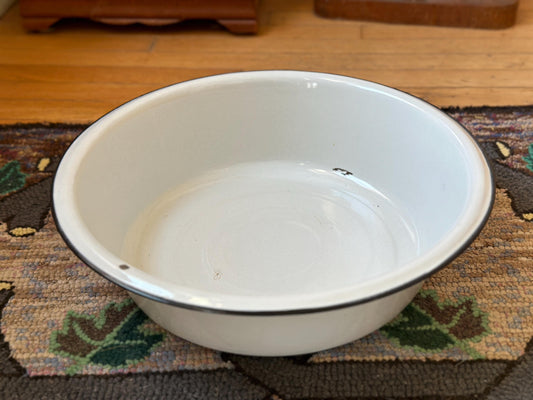 Vintage White Enamelware Wash Basin – 16” Rustic Farmhouse Decor with Hanging Hole
