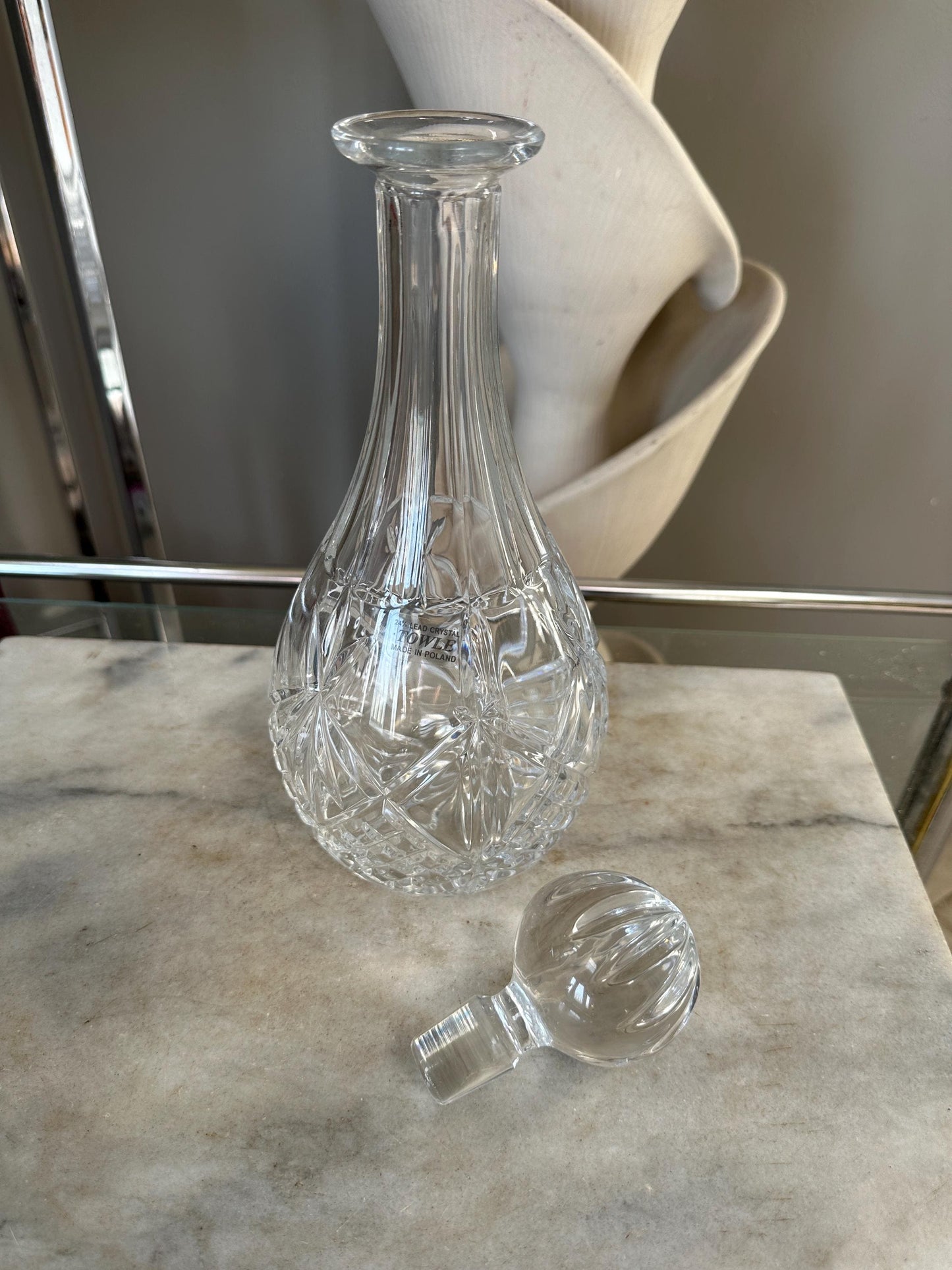 Vintage Towle 24% Lead Crystal Decanter with Stopper: Elegant Barware