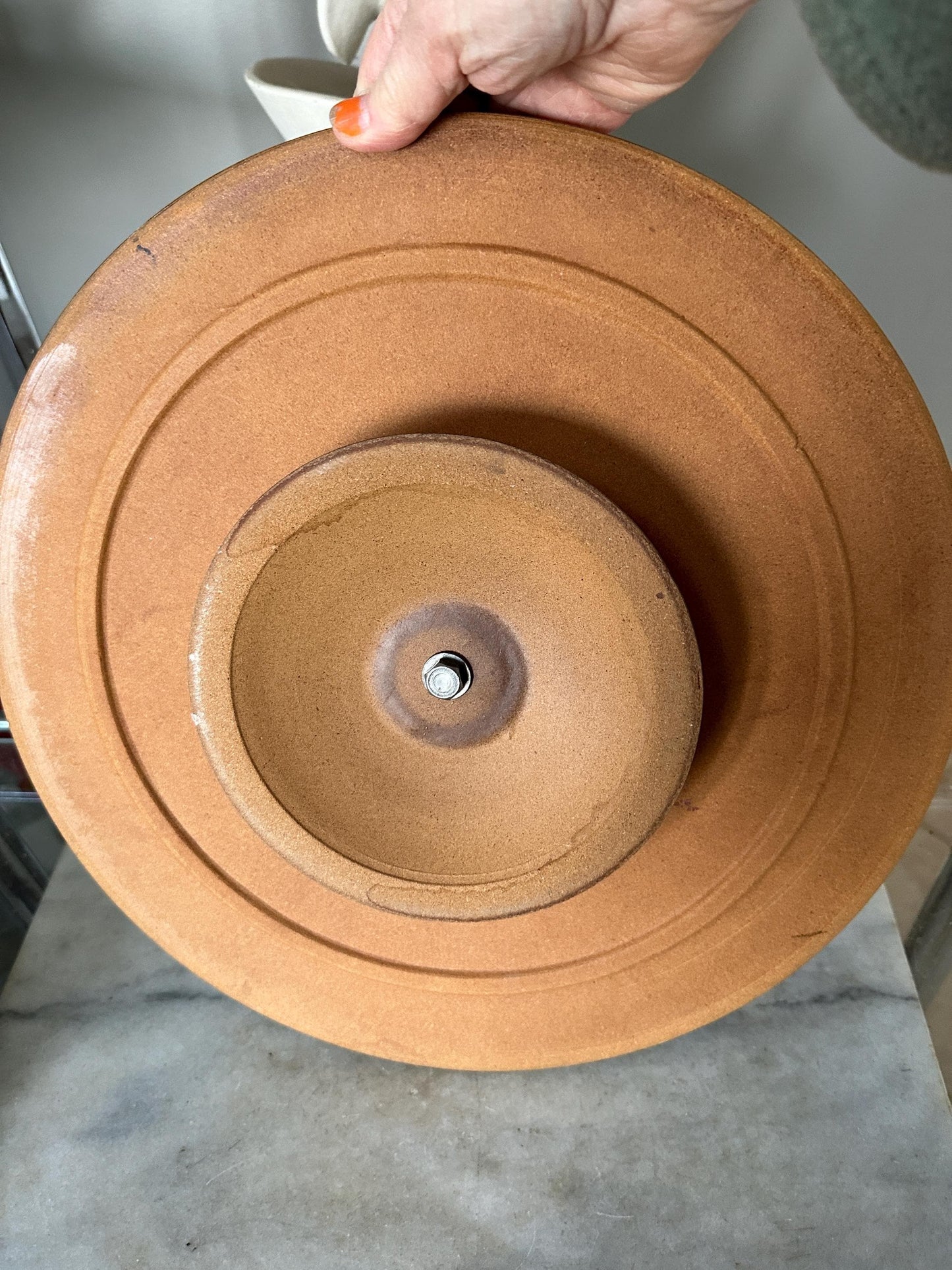Vintage Mid-Century California Pottery Lazy Susan Serving Set – No. USA 669 – Retro Orange & Brown Divided Dish on Wooden Base