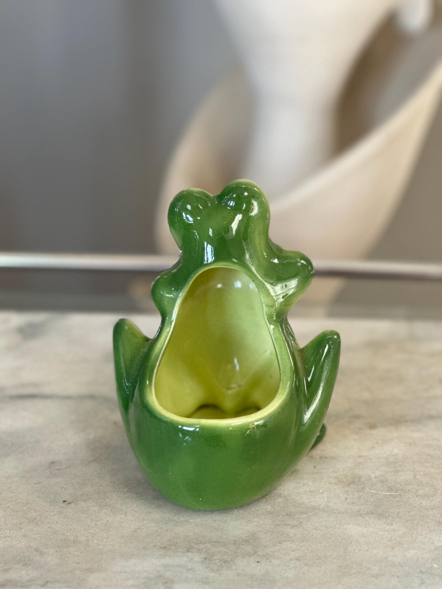 Vintage Nancy Pew Frog Planter – Mid Century Ceramic – Made in Taiwan – T4279 – Big Eyes