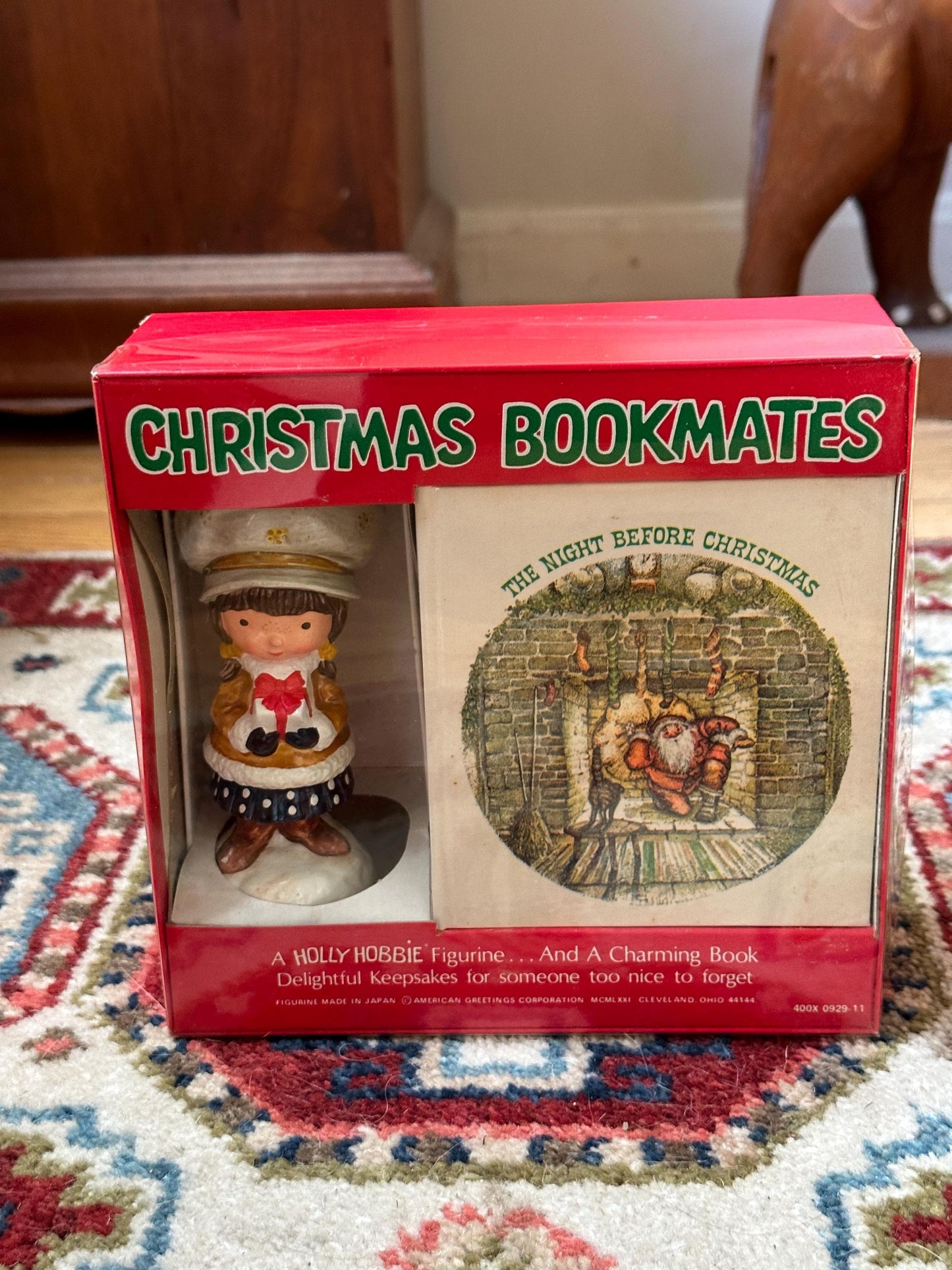 Vintage Holly Hobbie Figurine - Christmas Bookmates - Night Before Christmas