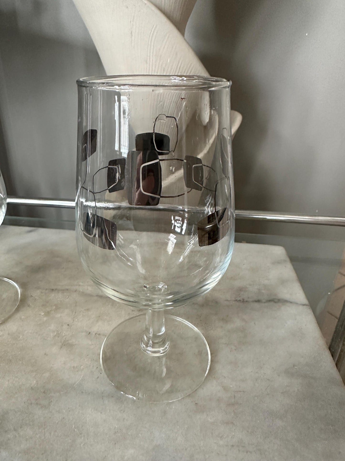 Vintage MCM Cocktail Barware – Set of 4 Wine Goblets w/ Silver Geometric Design | Mid-Century Modern Glassware