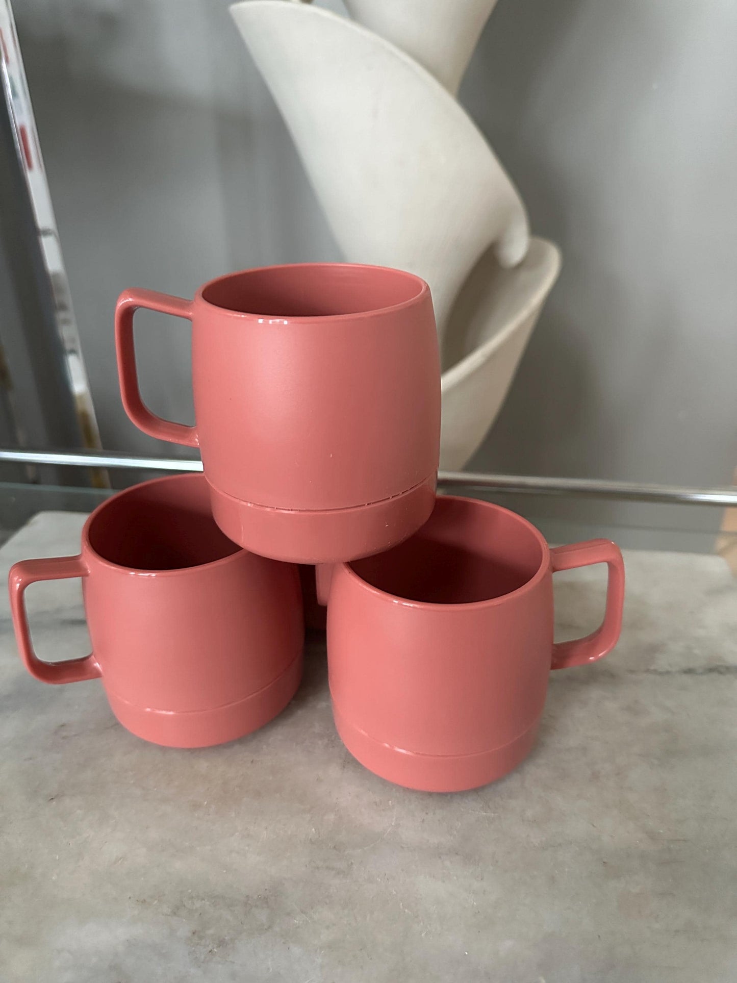 Vintage Dinex Stacking Mugs – Retro Mauve Plastic Cups, Set of 4