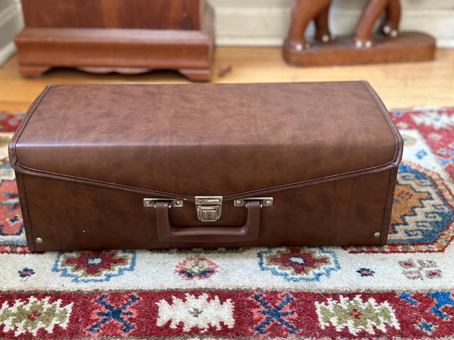 Vintage Faux Leather  8 Track Case | Faux Leather 24 8 Track Tape Carrying Case with 24 Tapes – Elvis, Johnny Cash, Sinatra, Country, 1970s