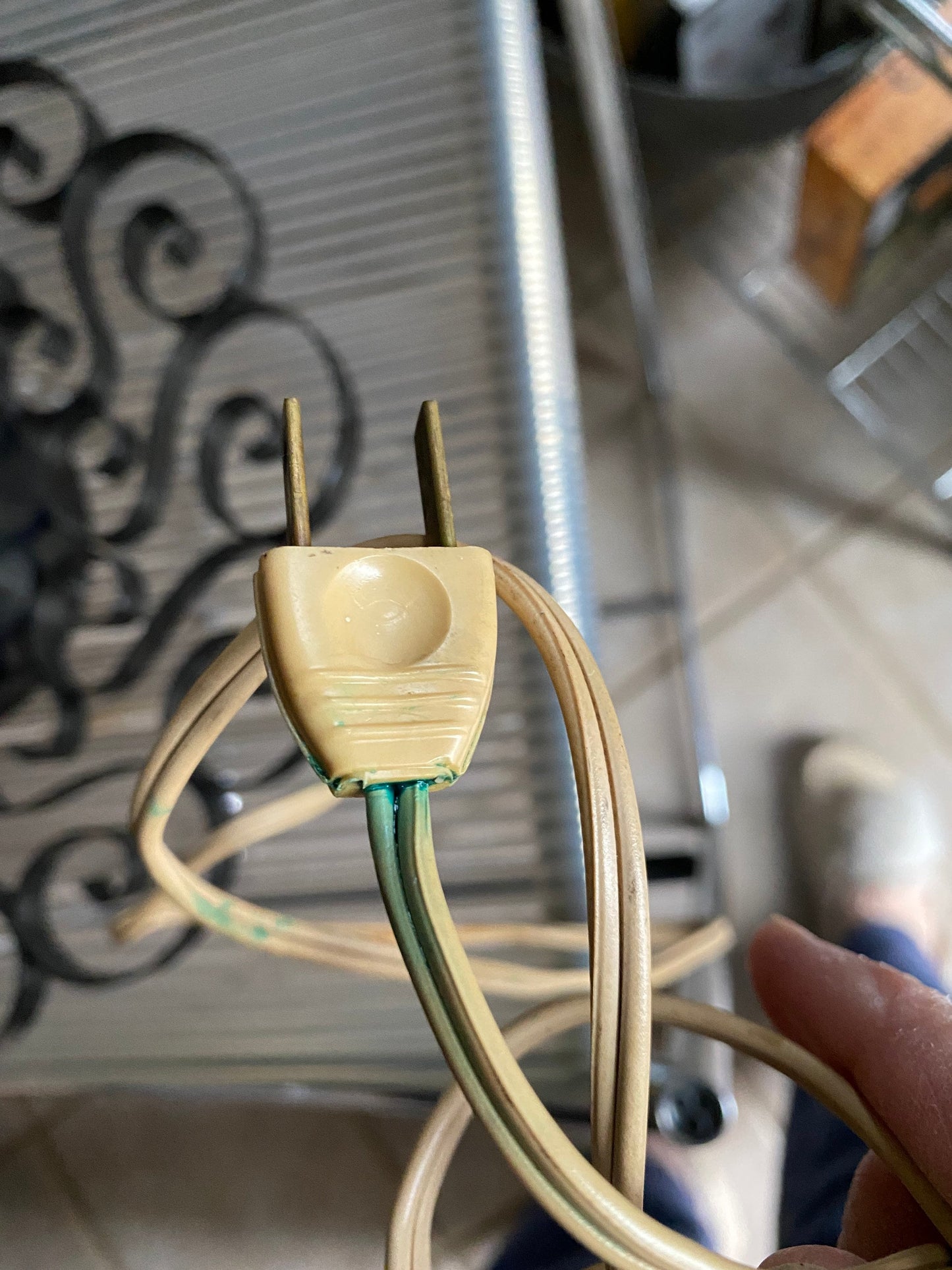 Vintage General Electric Telechron Wall Clock 2H60  | Mid Century Wall Clock | Kitchen Wall Clock | Scroll MCM Design