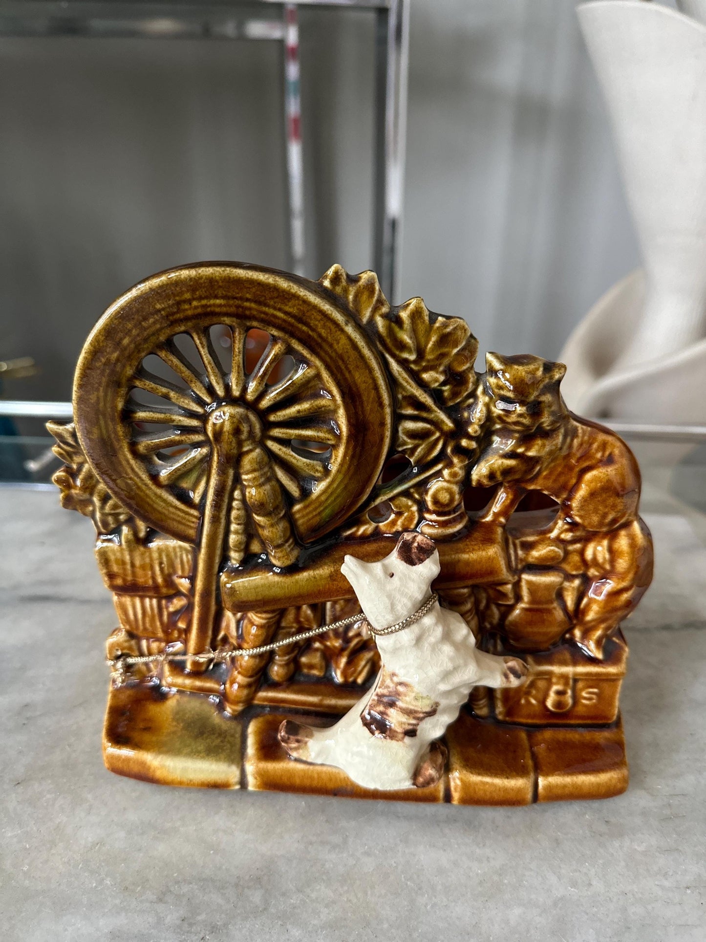 1950s Vintage McCoy Pottery Planter | Spinning Wheel with Cat & Dog | Mid-Century Ceramic | 6.75” Tall