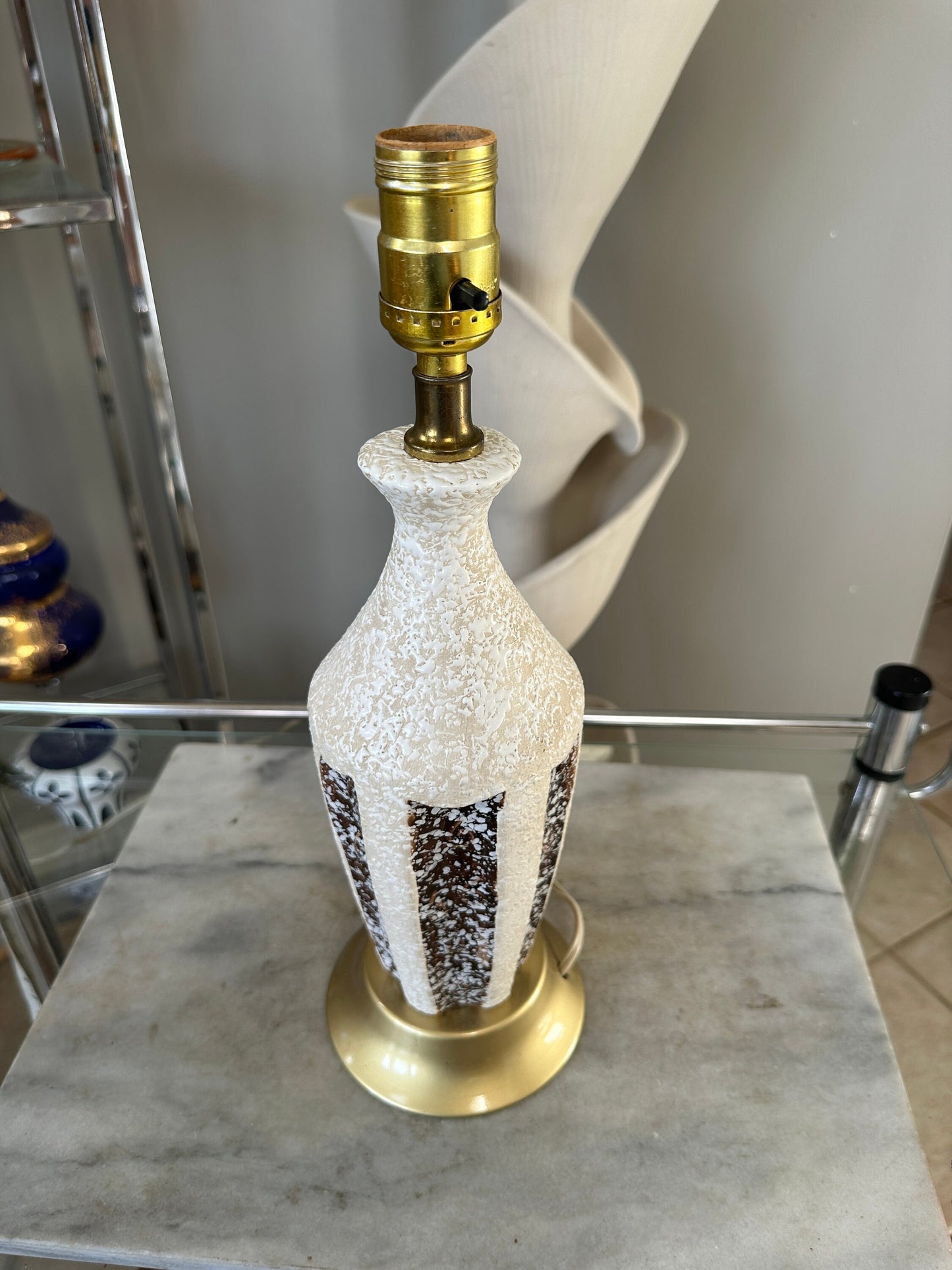 Mid Century Table Lamp Gold Ivory and Gold Teardrop Textured Chalkware Plaster | Diamond Design | Tall MCM Vintage Original