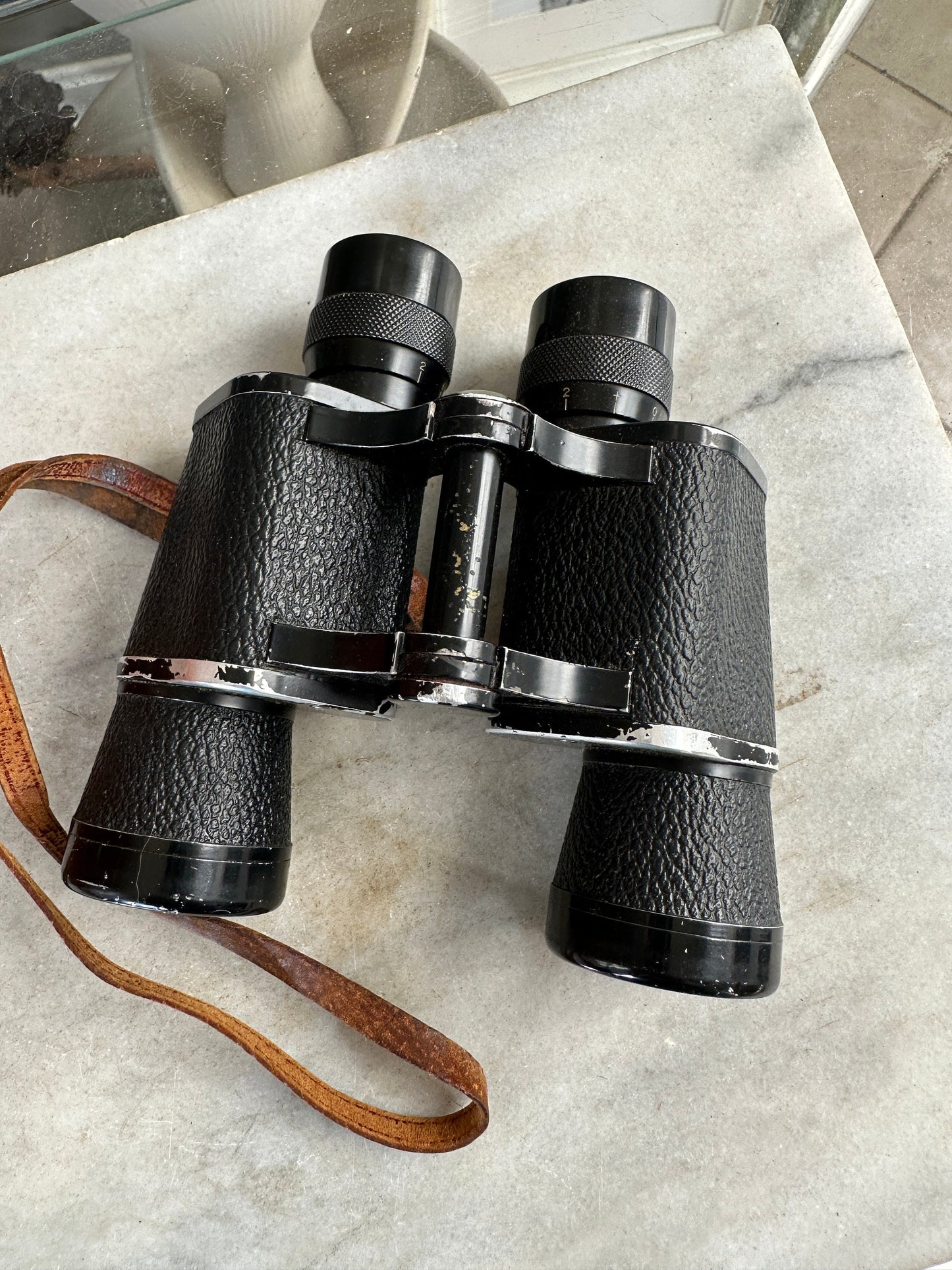 Binolux Binoculars No. E-921396 Japan 7 x 50 Tan Carrying Storage Case (Case Damaged)
