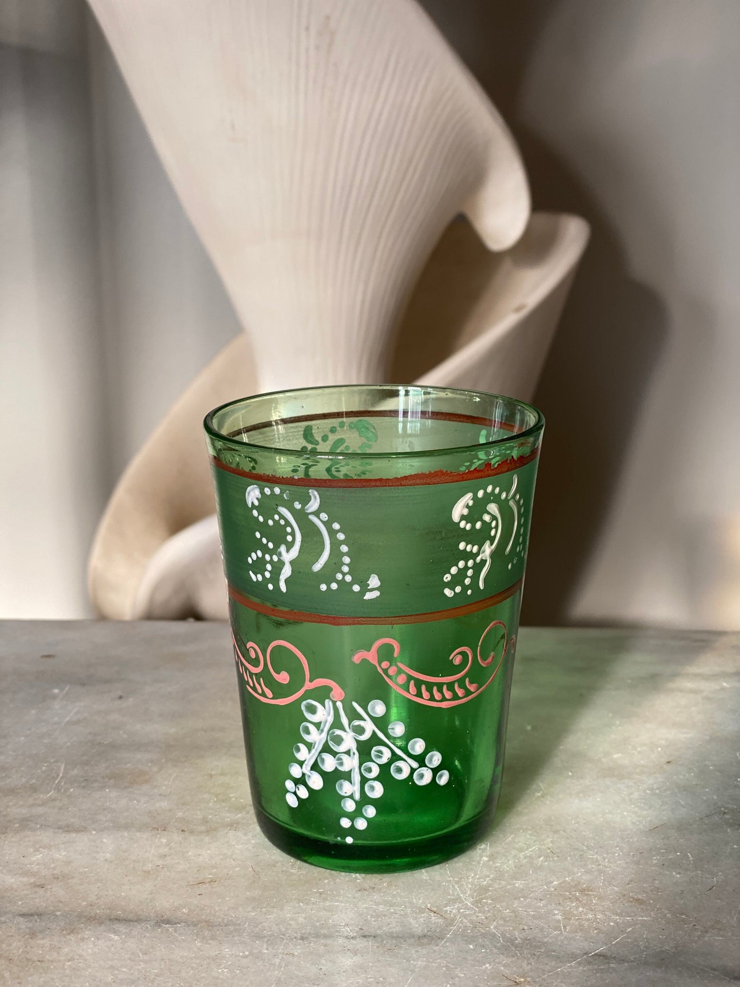 Antique Victorian Green Paneled Hand Painted Enamel Glass Tumbler