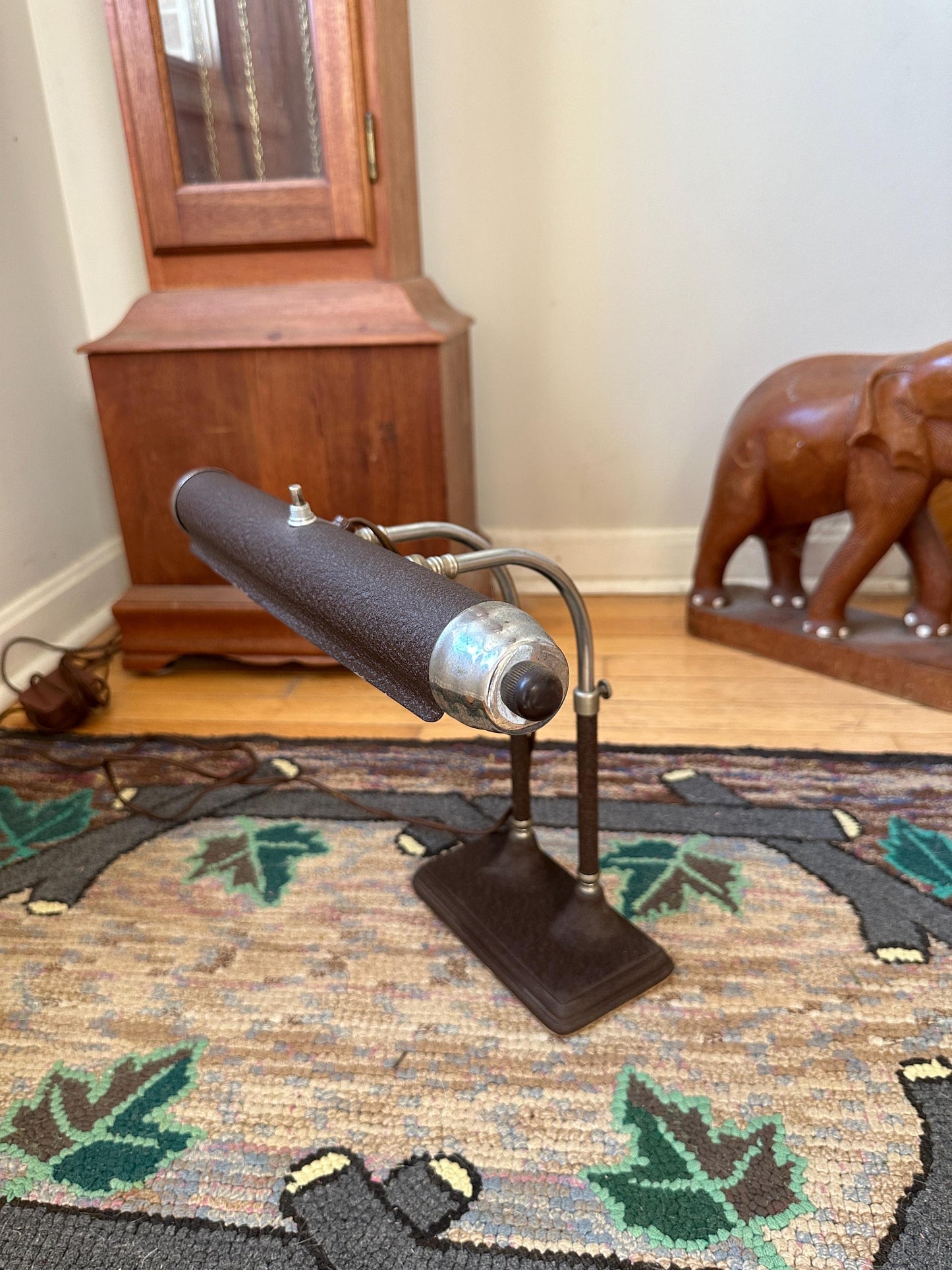 Vintage Retro Piano Desk Table Bankers Lamp Light By Radionic Trans. Co.