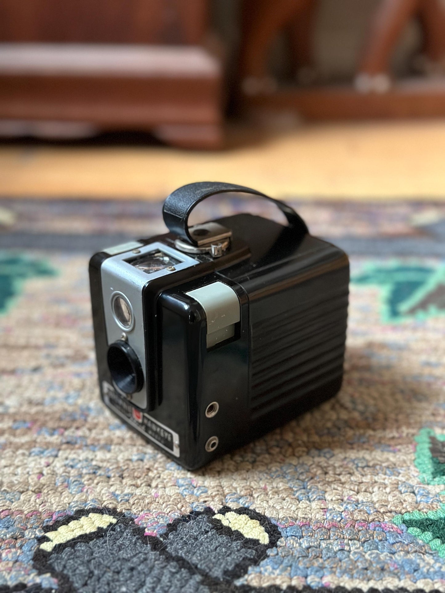 Vintage Vintage Brownie Hawkeye Flash Model camera; Kodak