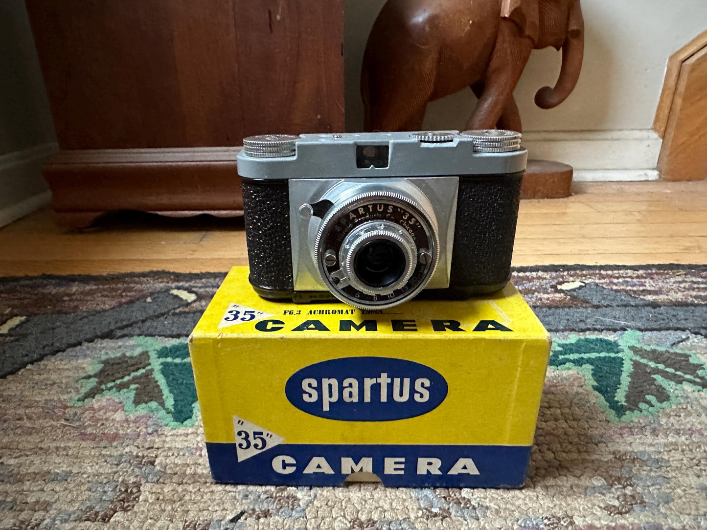 Vintage Film Camera - Spartus 35 Camera - In Origjnal Box w Brochure