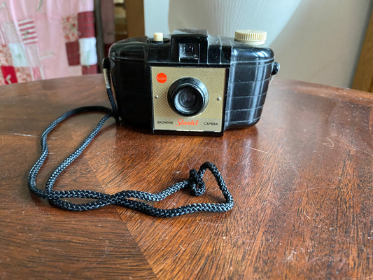 hard to Find Vintage 1950s Kodak Brownie STARLET 127 Film Camera, Made in England, Retro Chic
