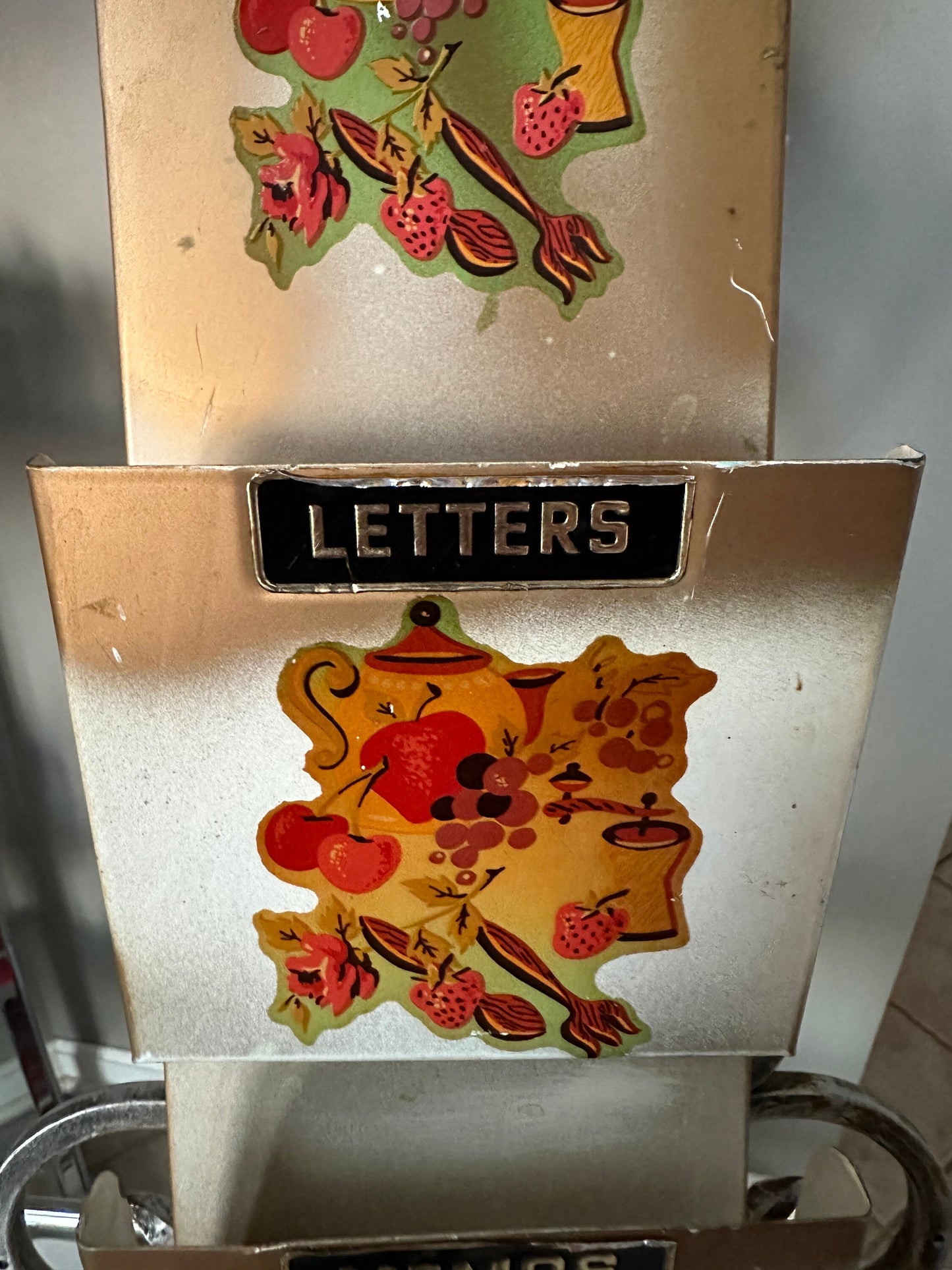 Vintage Mid Century 1950s Letter Bill Holder Wall Hanging ~ Floral Deaign | Tin Litho