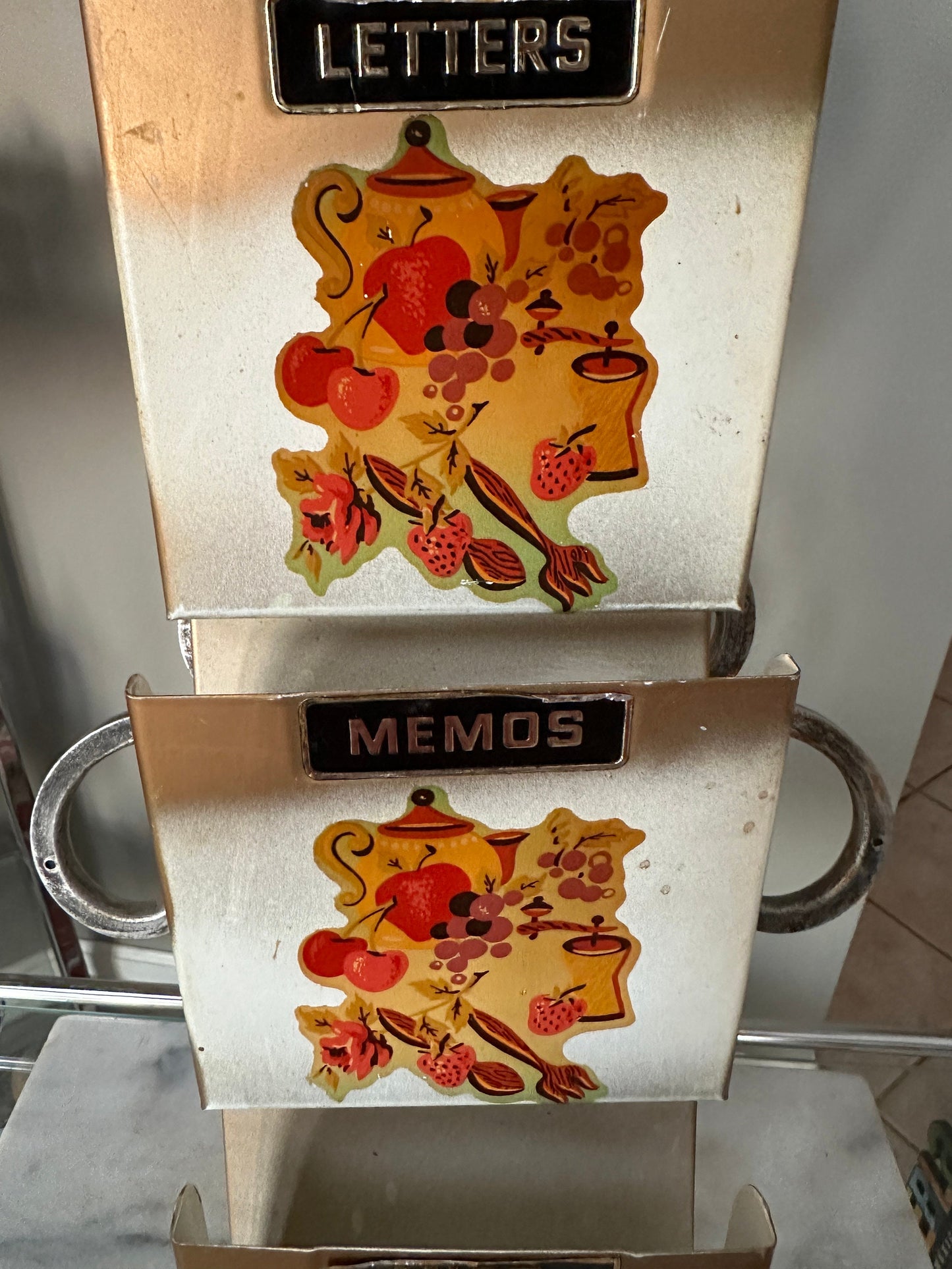 Vintage Mid Century 1950s Letter Bill Holder Wall Hanging ~ Floral Deaign | Tin Litho