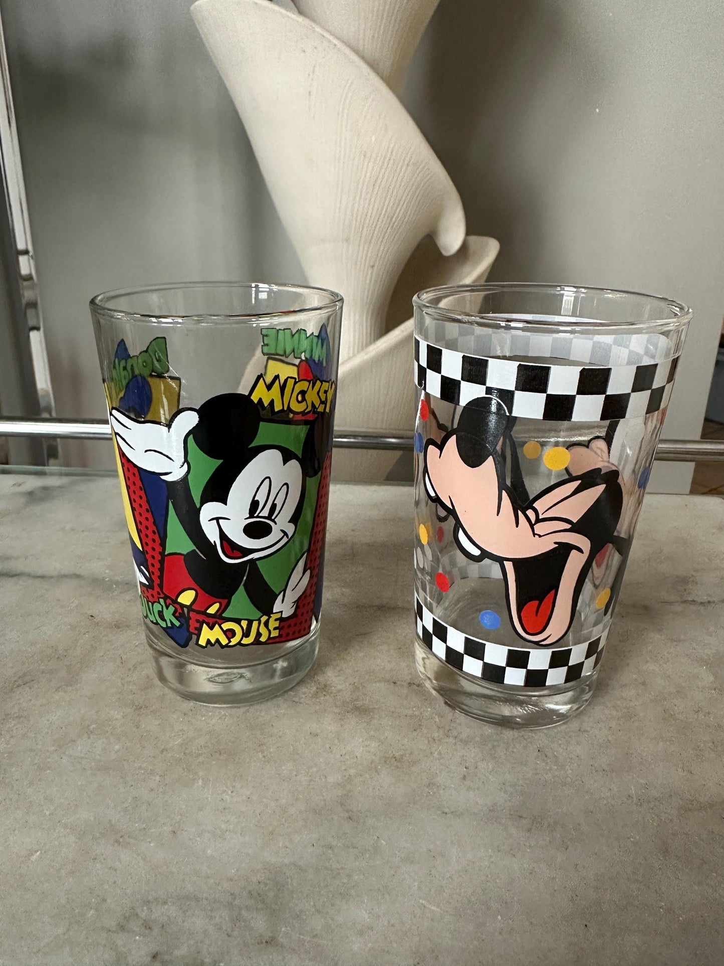 Vintage Disney Mickey/Minnie Mouse/Donald Duck Drinking Glass and Goofy Drinking Glass  Set of 2