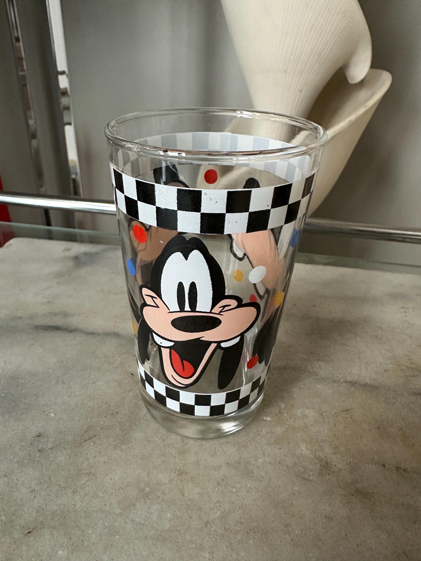 Vintage Disney Mickey/Minnie Mouse/Donald Duck Drinking Glass and Goofy Drinking Glass  Set of 2