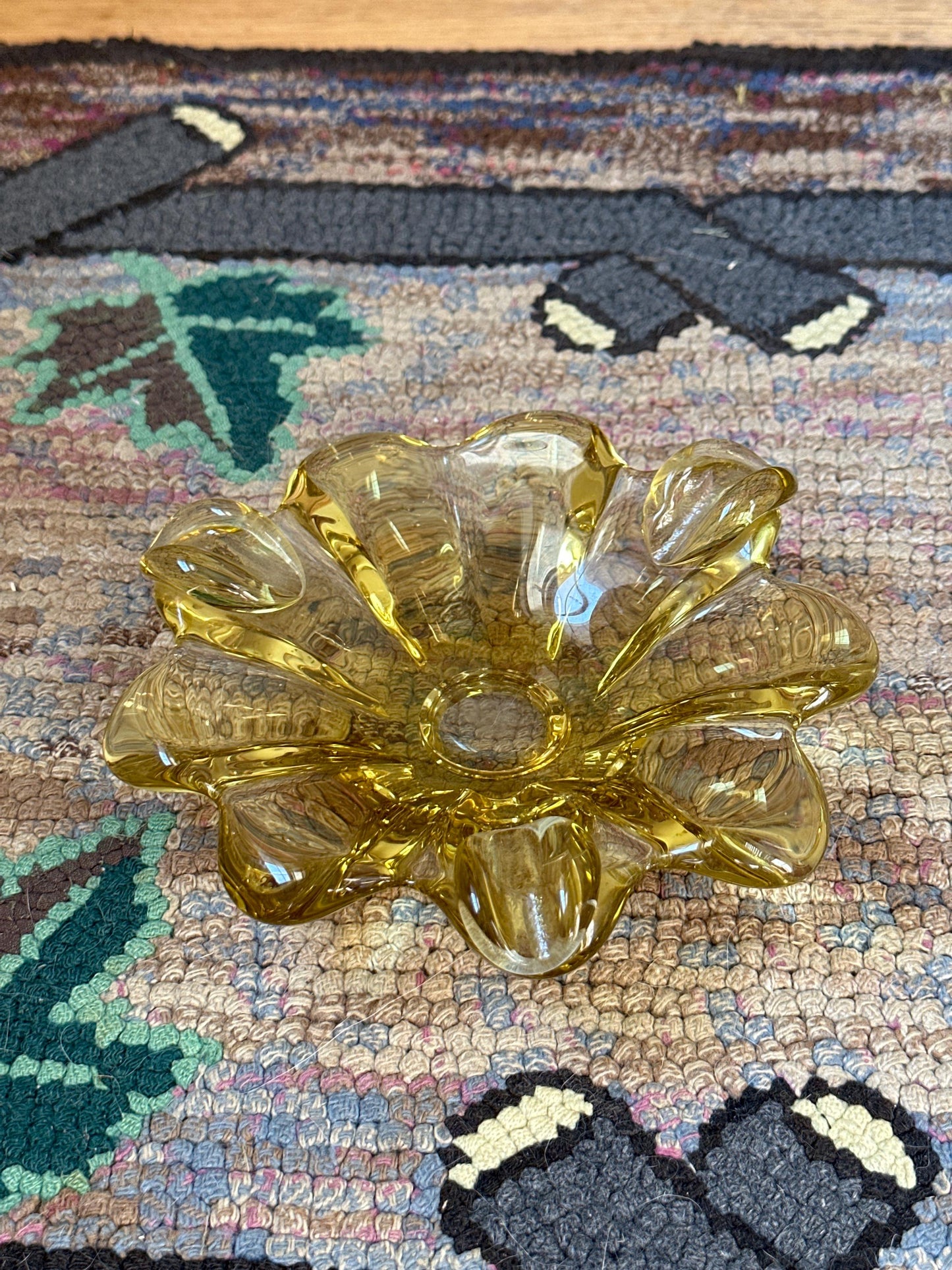 Vintage MCM Yellow Art Glass Ashtray | Flower Art Glass Ashtray | Mid Century Modern Art Glass Ashtray
