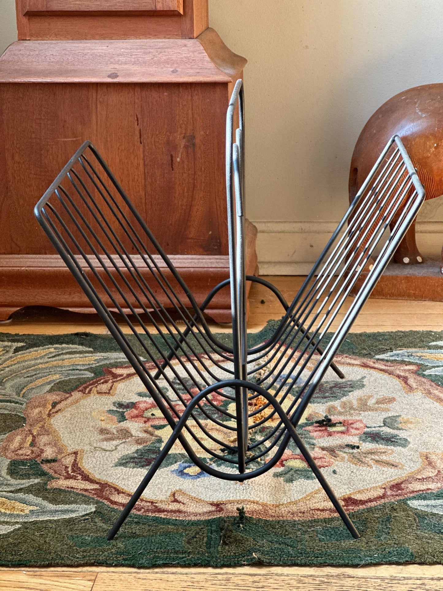 Vintage Mid Century Modern Magazine Rack Black Metal Wire | Sleek Styling  | Album Holder