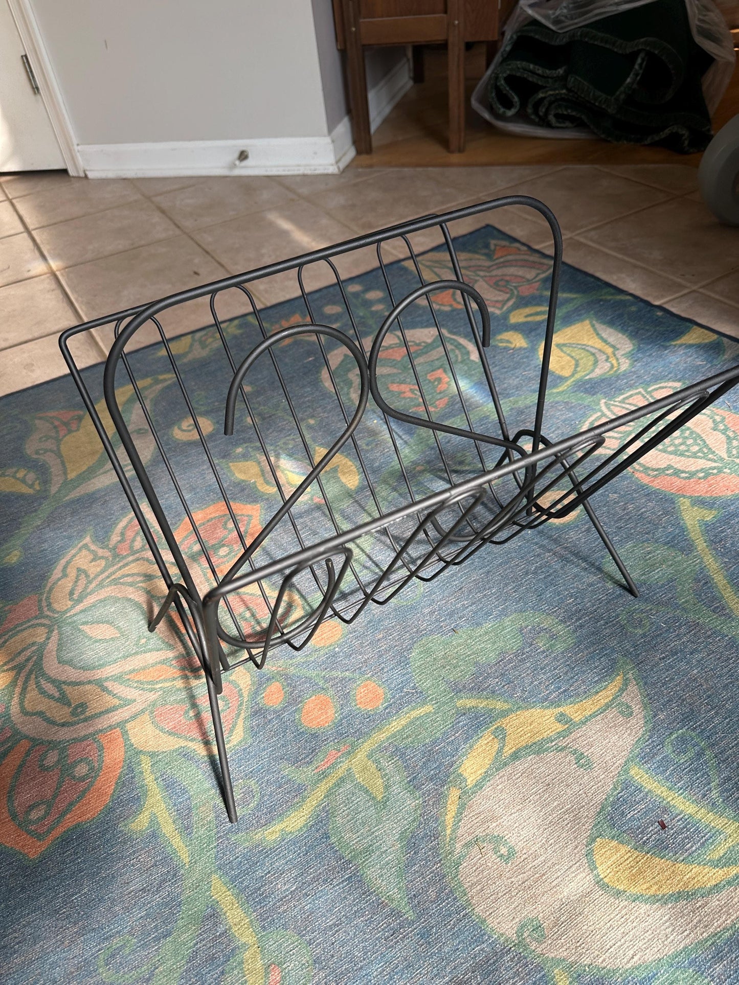 Vintage Mid Century Modern Magazine Rack Black Metal Wire | Sleek Styling  | Album Holder