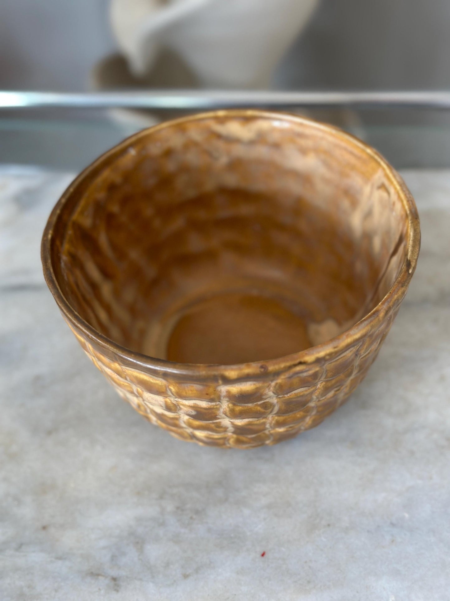Vintage McCoy Basket Weave Pottery Bowl, USA 1605