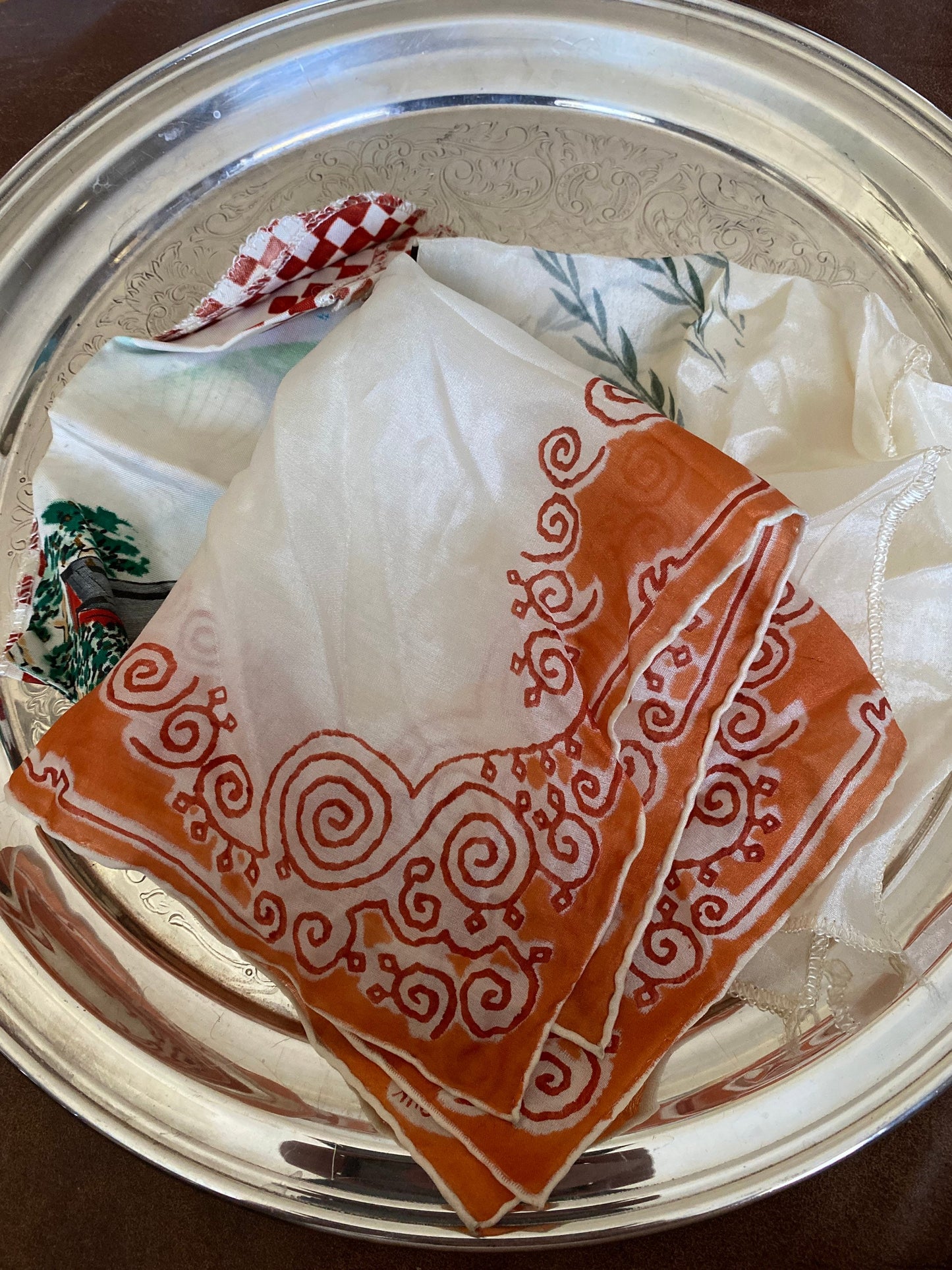 4 1930s Japanese Silm Hankies | Japanese Silk Handkerchiefs | Giesha Girls ~ Pagoda