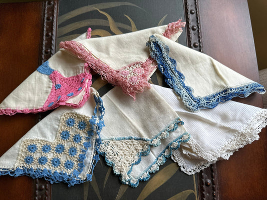 5 Vintage Shabby Chic Linen and Crocheted Hankies - Gorgeous Ivory and  Pastel Colors Hankies - Vintage Bridal Wedding Hankie